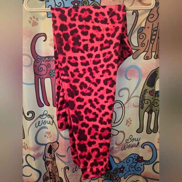 Devil Walking Pink Leopard Print Leggings XXL 2X Rave Workout Athletic - Picture 2 of 3